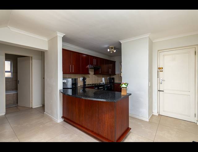 2 BEDROOM APARTMENT TO LET IN CENTURY CITY